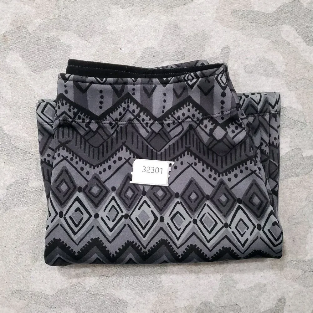Athleta Skirt Womens Small Gray Geo Print‎ Pull On Stretch Midi